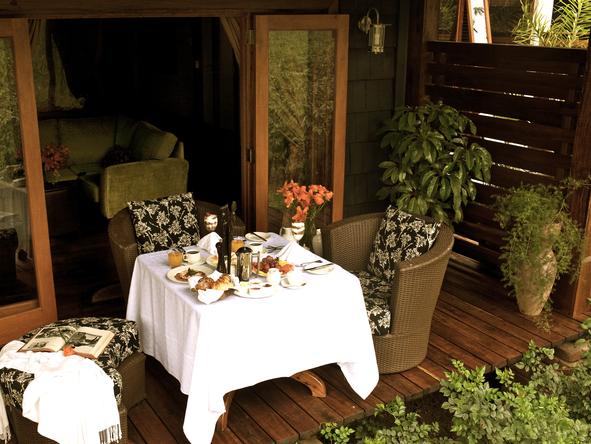Arusha Coffee Lodge - patio